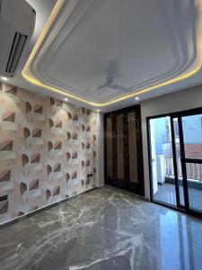 Bedroom Image of 1260 Sq.ft 3 BHK Builder Floor for sale in Paschim Vihar New Delhi for Rs. 31000000