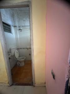 Bathroom Image of 850 Sq.ft 2 BHK Apartment / Flat for sale in Ashish Nagar Indore for Rs. 2900000
