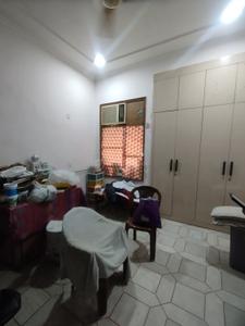 Bedroom Image of 3000 Sq.ft 3 BHK Builder Floor for rent in Hauz Khas New Delhi for Rs. 200000