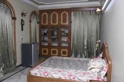 Bedroom Image of Trident pg in Sector 52, Noida