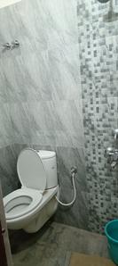 Bathroom Image of 1300 Sq.ft 3 BHK Builder Floor for rent in Choolaimedu Chennai for Rs. 48000