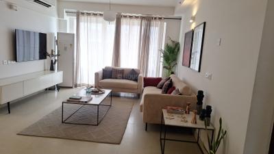 Living Room Image of 2400 Sq.ft 4 BHK Apartment / Flat for sale in Godrej Palm Retreat 1, Sector 150 Noida for Rs. 35000000