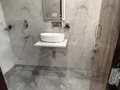 Bathroom Image of 1500 Sq.ft 1 RK Builder Floor for rent in Sector 40 Gurgaon for Rs. 25000