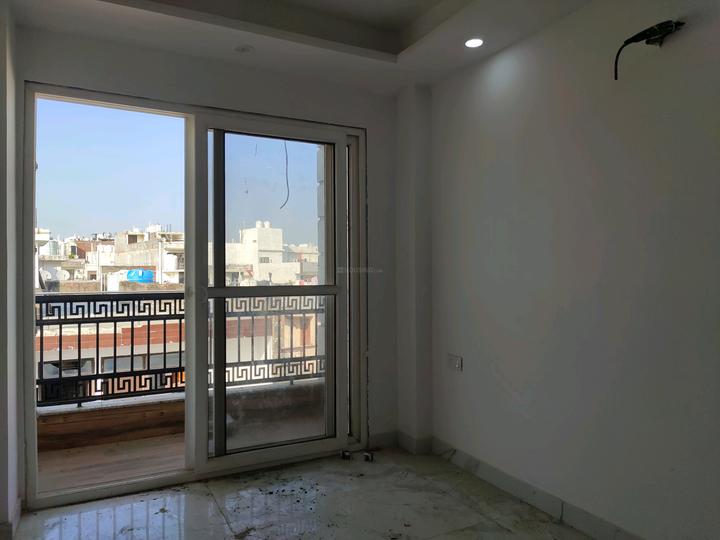 2 BHK 1000 Sqft Flat for sale at Freedom Fighters Enclave, New Delhi