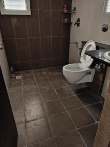 Bathroom Image of 1632 Sq.ft 3 BHK Apartment / Flat for rent in Puravankara Palm Beach, Kyalasanahalli Bengaluru for Rs. 54000
