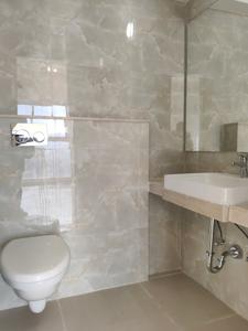 Bedroom Two Image of 900 Sq.ft 2 BHK Apartment / Flat for rent in Kasarvadavali Thane for Rs. 28000