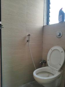 Common Bathroom Image of 533 Sq.ft 1 BHK Apartment / Flat for rent in Kasarvadavali Thane for Rs. 21000
