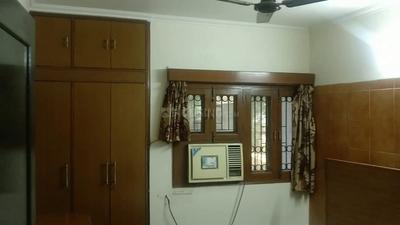 Bedroom Image of 2250 Sq.ft 4 BHK Apartment / Flat for sale in Swaraj Homes Pocket C RWA Sarita Vihar, Sarita Vihar New Delhi for Rs. 38000000