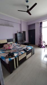 Bedroom Image of 1550 Sq.ft 3 BHK Apartment / Flat for rent in Saviour Greenisle, Crossings Republik Ghaziabad for Rs. 18000