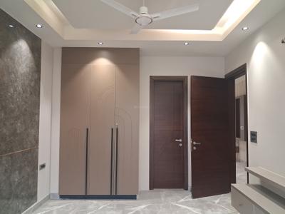 Bedroom Image of 2250 Sq.ft 4 BHK Builder Floor for sale in Paschim Vihar New Delhi for Rs. 48000000
