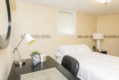 Bedroom Image of 2400 Sq.ft 3 BHK Apartment / Flat for sale in Bharat Juhu Vikrant Acropolis, Juhu Mumbai for Rs. 110000000