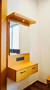 Bedroom Image of 10000 Sq.ft 6 BHK Builder Floor for rent in Gomti Nagar Lucknow for Rs. 230000