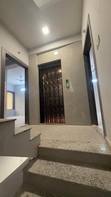 Lift Image of 700 Sq.ft 2 BHK Apartment / Flat for sale in Topsia Kolkata for Rs. 3999999
