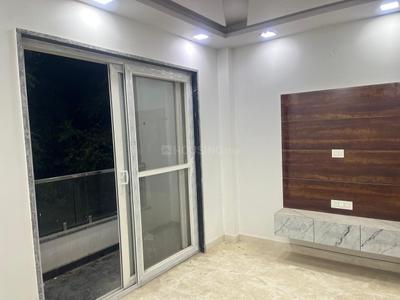 Bedroom Image of 950 Sq.ft 2 BHK Builder Floor for sale in Ramesh Nagar New Delhi for Rs. 15000000