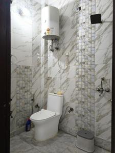 Bathroom Image of 1100 Sq.ft 3 BHK Builder Floor for sale in Indirapuram Ghaziabad for Rs. 9000000