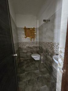 Bathroom Image of 2200 Sq.ft 4 BHK Duplex for rent in Harni Vadodara for Rs. 25000