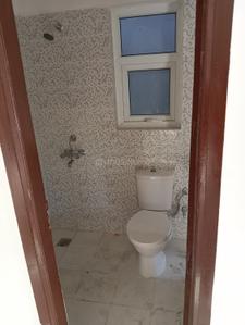 Bathroom Image of 1600 Sq.ft 3 BHK Apartment / Flat for rent in Sector 75 Faridabad for Rs. 20000