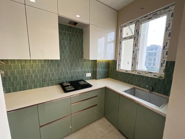 Spring Valley Main Image 1