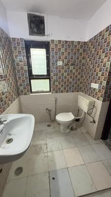 Image of 1800 Sq.ft 3 BHK Apartment / Flat for rent in Sector 10A, Gurgaon for Rs. 37000