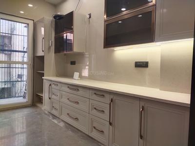 Kitchen Image of 1800 Sq.ft 3 BHK Builder Floor for sale in Paschim Vihar New Delhi for Rs. 38000000