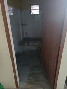 Bathroom Image of 750 Sq.ft 2 BHK Apartment / Flat for rent in Sodepur Kolkata for Rs. 10000