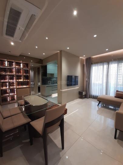 Unique Ivana Main Image 1