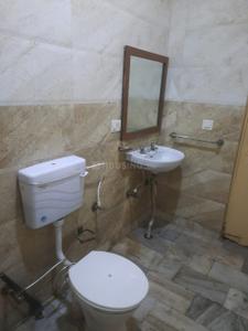 Bathroom Image of 1700 Sq.ft 3 BHK Apartment / Flat for sale in Shipra Suncity, Indirapuram Ghaziabad for Rs. 16500000