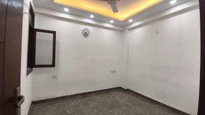 Bedroom Image of 1300 Sq.ft 4 BHK Builder Floor for rent in Partik Panchsheel Vihar, Khirki Extension New Delhi for Rs. 55000