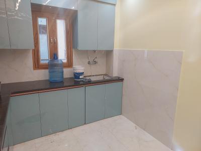 Kitchen Image of 350 Sq.ft 1 BHK Builder Floor for rent in Pochanpur Colony New Delhi for Rs. 20000