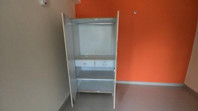 Bedroom Image of 372 Sq.ft 1 RK Apartment / Flat for rent in Sector 72 Noida for Rs. 12599