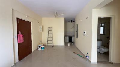 Living Room Image of 1080 Sq.ft 2 BHK Apartment / Flat for rent in Adani The Meadows, Shantigram Ahmedabad for Rs. 23000