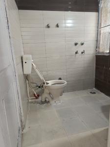 Image of 1350 Sq.ft 3 BHK Apartment / Flat for rent in Batla Apartments, Patparganj, New Delhi for Rs. 34000
