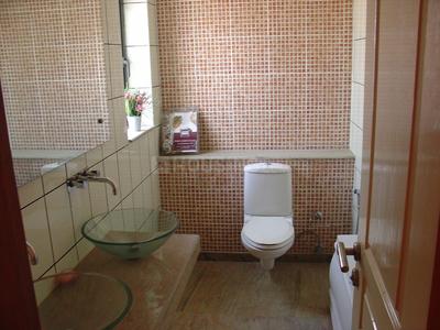 Bathroom Image of 1200 Sq.ft 2 BHK Apartment / Flat for sale in AWHO Sispal Vihar, Sector 49 Gurgaon for Rs. 17500000