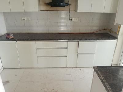 Kitchen Image of 1955 Sq.ft 3 BHK Apartment / Flat for rent in Sunworld Arista, Sector 168 Noida for Rs. 47000