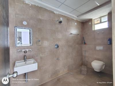 Bathroom Image of 1530 Sq.ft 3 BHK Apartment / Flat for sale in Argora Ranchi for Rs. 9500000