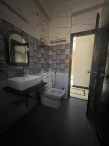 Bathroom Image of 2700 Sq.ft 3 BHK Builder Floor for rent in Uppal Southend, Sector 49 Gurgaon for Rs. 52000
