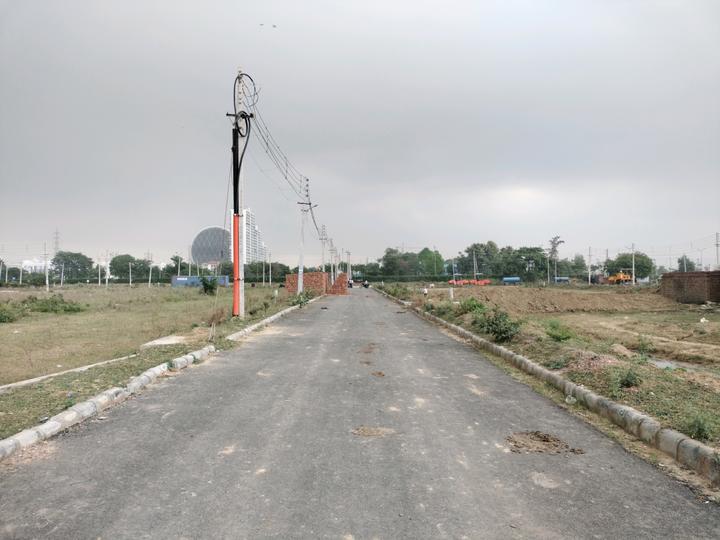 Badauli Village, Sector 80 Main Image 1
