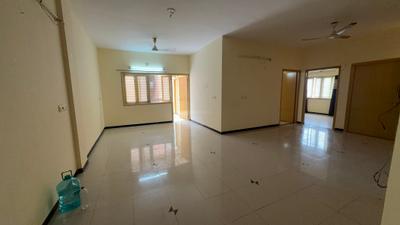 Living Room Image of 1800 Sq.ft 3 BHK Apartment / Flat for rent in Navrangpura Ahmedabad for Rs. 35000