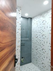 Common Bathroom Image of 1400 Sq.ft 4 BHK Builder Floor for sale in Bharat Vihar New Delhi for Rs. 15000000