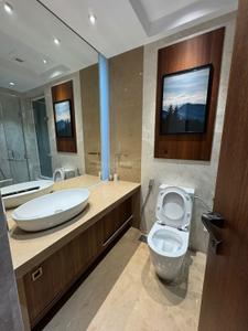 Bathroom Image of 1700 Sq.ft 3 BHK Apartment / Flat for rent in Indiabulls Blu, Worli Mumbai for Rs. 475000