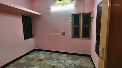 Bedroom Image of 1250 Sq.ft 2 BHK Independent House for rent in Doak Nagar Madurai for Rs. 22000