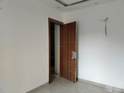 Bedroom Image of 1825 Sq.ft 4 BHK Apartment / Flat for sale in Sector 104 Noida for Rs. 10500000
