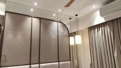 Bedroom Image of 1100 Sq.ft 3 BHK Apartment / Flat for sale in Santacruz West Mumbai for Rs. 60000000