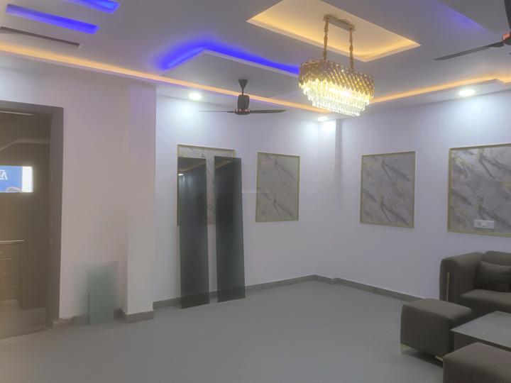Raman Luxury Apartment Main Image 1