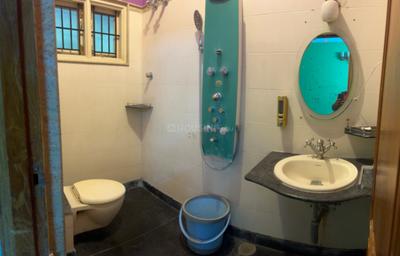 Bathroom Image of 2200 Sq.ft 3 BHK Builder Floor for rent in Khadi Colony Tirupathi for Rs. 30000