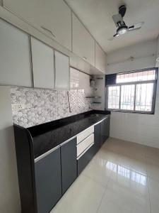 Kitchen Image of 700 Sq.ft 2 BHK Apartment / Flat for rent in Shree Complex, Borivali West Mumbai for Rs. 45000