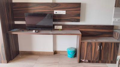 Bedroom Image of 600 Sq.ft 1 RK Apartment / Flat for rent in Paramount Pine And Oak Studio, Surajpur Greater Noida for Rs. 14000
