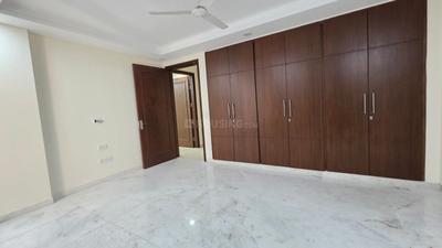 Bedroom Image of 2250 Sq.ft 3 BHK Builder Floor for sale in Greater Kailash II New Delhi for Rs. 57500000