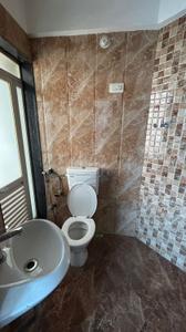 Bathroom Image of 1600 Sq.ft 3 BHK Apartment / Flat for sale in SM Acumen, Kharghar Navi Mumbai for Rs. 14400000