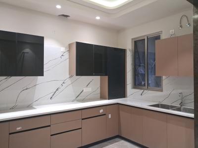 Kitchen Image of 1800 Sq.ft 3 BHK Builder Floor for sale in Paschim Vihar New Delhi for Rs. 35000000